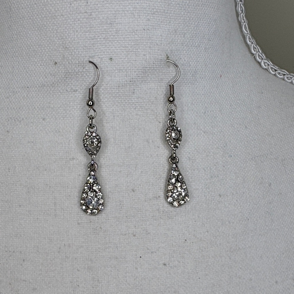 Silver Tone Tear Drop Earrings